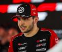 Haas Ungkap Hal Positif Yang Dibawa Esteban Ocon ke Dalam Tim