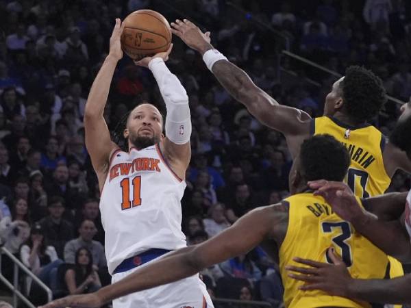 Jalen Brunson Samai Rekor Patrick Ewing dalam Kekalahan Knicks di Game 1