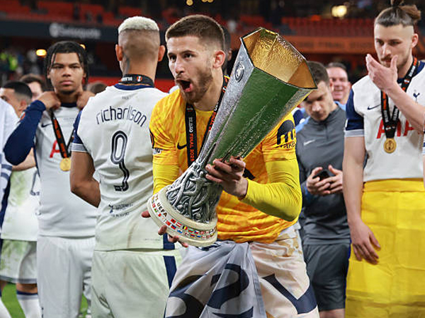 Juara Liga Europa, Guglielmo Vicario Ubah Narasi Sejarah Tottenham