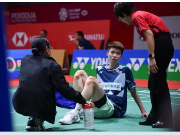 Ng Tze Yong Setidaknya Absen Selama 2 Minggu Karena Cedera Lutut