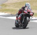 Hasil Race MotoGP Inggris: Quartararo Terjatuh, Bezzecchi Menang
