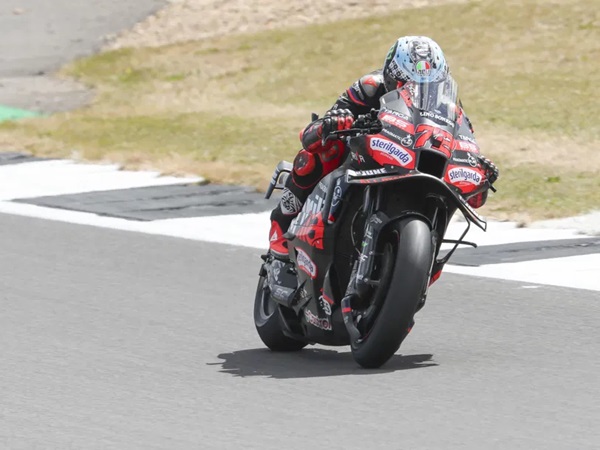 Hasil Race MotoGP Inggris: Quartararo Terjatuh, Bezzecchi Menang