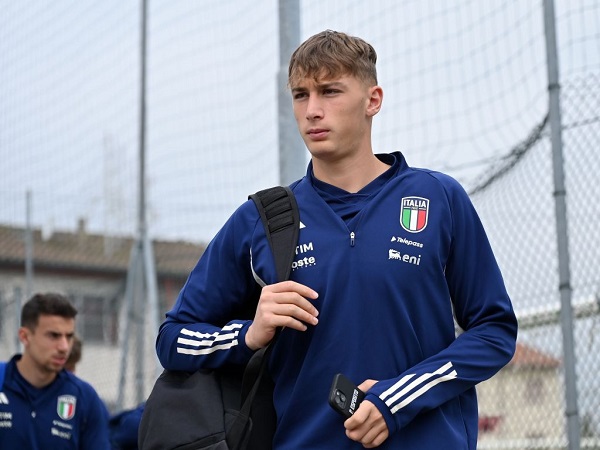 Napoli Siap Tambahkan Giacomo Raspadori Demi Francesco Pio Esposito