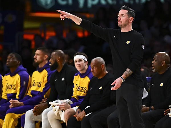 Jeanie Buss awalnya sempat ragu dengan kemampuan melatih JJ Redick.