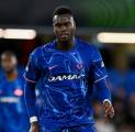 Benoit Badiashile Optimistis Bawa Chelsea Juara Conference League
