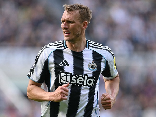 Bek Newcastle United, Dan Burn