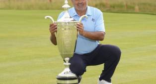 Angel Cabrera Koleksi Gelar PGA Tour Champions Kedua Beruntun