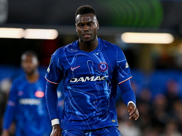 Marseille membidik bek Chelsea, Benoit Badiashile