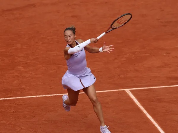 Hasil French Open: Zheng Qinwen Masih Terlalu Tangguh Bagi Emiliana Arango