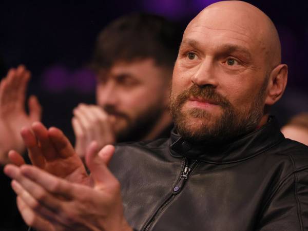 Tyson Fury Tegaskan Tetap Pensiun Meskipun Ada Rumor “Comeback”