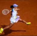 Hasil French Open: Emma Raducanu Belum Bisa Patahkan Dominasi Iga Swiatek