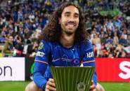 Marc Cucurella Dedikasikan Trofi Conference League untuk Fans Chelsea