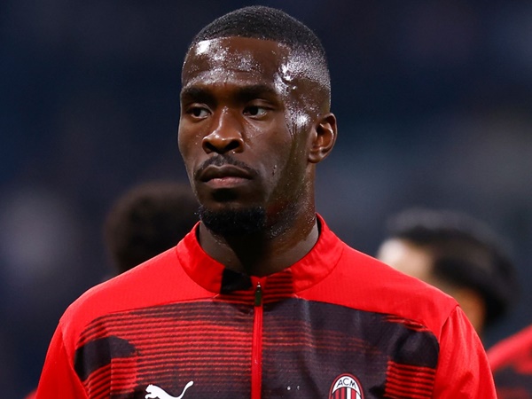 Tottenham Incar Servis Bek Tengah AC Milan Musim Panas Ini