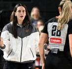 Caitlin Clark Tetap Berikan Dampak Dari Tepi Lapangan Pertandingan Fever