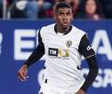 Dilirik Arsenal dan Villa, Valencia Banderol Cristhian Mosquera Segini
