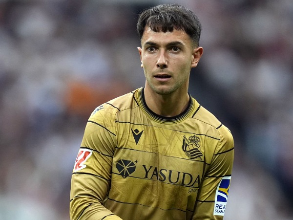 Presiden Real Sociedad Ragukan Transfer Martin Zubimendi ke Arsenal