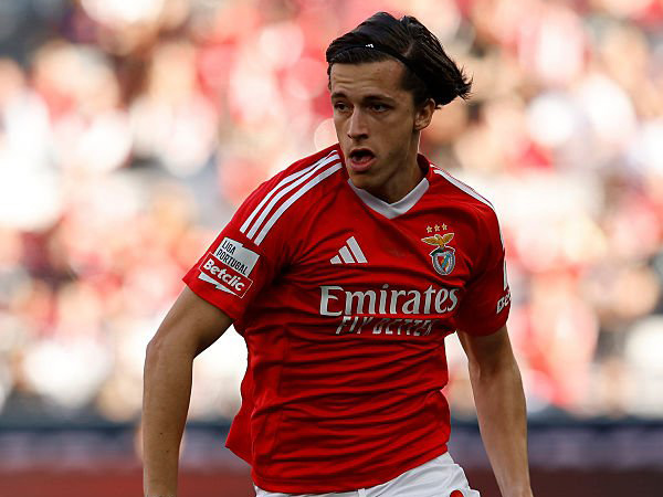 Alvaro Carreras Kemahalan, Real Madrid Kejar Alejandro Grimaldo