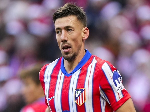 Atletico Madrid Selangkah Lagi Permanenkan Bek Barcelona