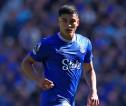 Carlos Alcaraz Resmi Permanen di Everton, Kontrak hingga 2027