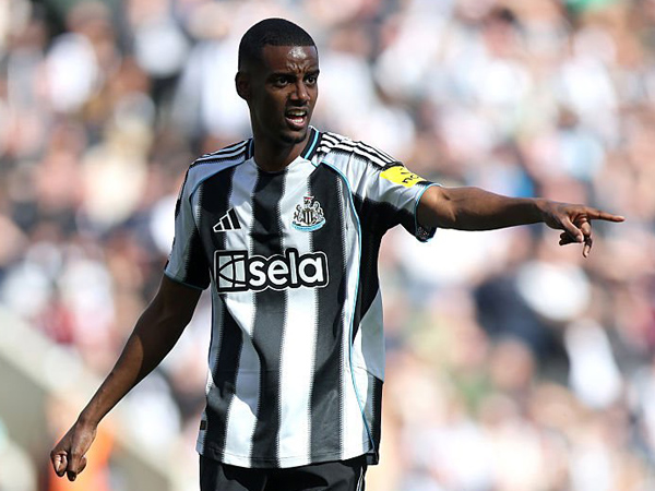 Dilirik Liverpool, Newcastle United Coba Ikat Alexander Isak