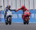 Marc Marquez Nikmati Persaingannya Dengan Sang Adik
