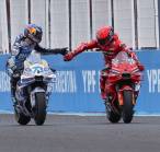 Marc Marquez Nikmati Persaingannya Dengan Sang Adik
