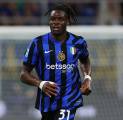Perkuat Pertahanan, MU Serius Inginkan Yann Bisseck