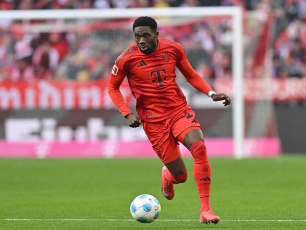 Alphonso Davies Ungkap Tanggal Comeback Pasca Cedera ACL