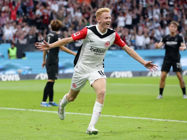 Diklaim Jadi Incaran Madrid, Hugo Larsson: Alonso Tidak Mungkin Menginginkanku!
