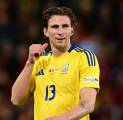 Illia Zabarnyi Disebut Bek Terbaik Ukraina, PSG Tertarik Rekrut