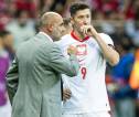 Konflik dengan Lewandowski, Michal Probierz Mundur dari Timnas Polandia