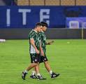 Miro Petric Berlibur ke Eropa Sambil Perbaharui Pengetahuan