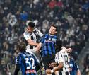 Crystal Palace Serius Buru Lloyd Kelly yang Masuk Daftar Jual Juventus