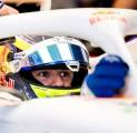 Isack Hadjar Kena Penalti Usai Halangi Carlos Sainz