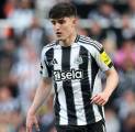 Serius Incar Tino Livramento, Man City Ajukan Tawaran Segini