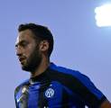 Galatasaray Belum Kontak Inter untuk Proses Transfer Hakan Calhanoglu