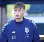 Genoa Ikut Berebut Francesco Pio Esposito, Tujuh Klub Serie A Bersaing