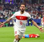 Ingin Pindah ke Galatasaray, Inter Tidak Senang Sikap Hakan Calhanoglu