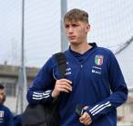 Inter Akan Lepas Valentin Carboni atau Francesco Pio Esposito