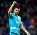 Joan Garcia Buka Suara Mengenai Rumor Gabung Barcelona