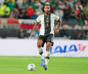 Ditanya Soal Transfer Wirtz ke Liverpool, Jonathan Tah Pilih Bungkam