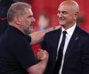 Pecat Ange Postecoglou Bukan Keputusan Mudah Bagi Daniel Levy