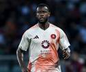 Perebutan Evan Ndicka: Arsenal dan Newcastle Siap Rogoh Kocek €40 Juta?