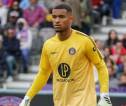 Spurs Incar Guillaume Restes di Tengah Ketidakpastian Masa Depan Vicario