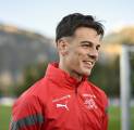 Milan Kembali Andalkan Player-First Untuk Dapatkan Ardon Jashari