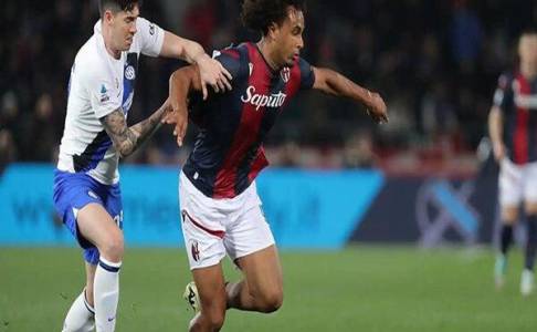 Dipuji Zanetti, Inter Milan Ikutan Kejar Joshua Zirkzee?