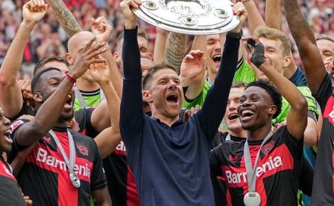 Juara Invincible di Bundesliga, Xabi: Kami Tak Akan Pernah Lupakan Momen Ini!