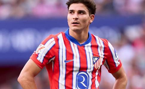 Thierry Henry Dukung Arsenal Rekrut Julian Alvarez sebagai Striker Ideal