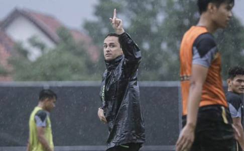 Tim Persebaya Surabaya Diliburkan, Paul Munster Susun Rencana untuk Musim Depan