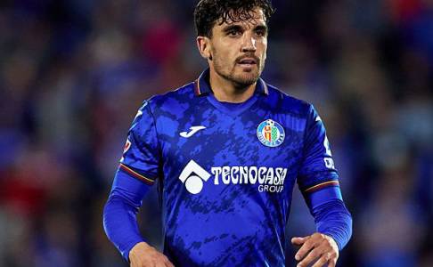 Valencia Bidik Mauro Arambarri untuk Perkuat Lini Tengah